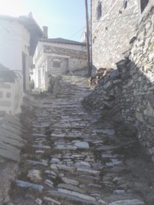 rues pavées de Makrinitsa